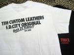 TISS CUSTOM LEATHERS 25TH ANNIVERSARY S/S T-SHIRT(WHITE x BLACK)(即納品)