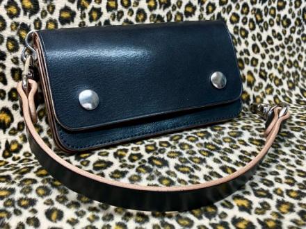 茶芯　フチ捻入りOLD SCHOOL WALLET TRUCKER(細糸 / 横16.5cmサイズ)ウォレットコードセット / ウォレット単品(30%off)(即納品)