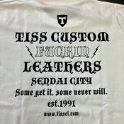 TISS CUSTOM FUCKIN LEATHERS S/S T-SHIRT(即納品)